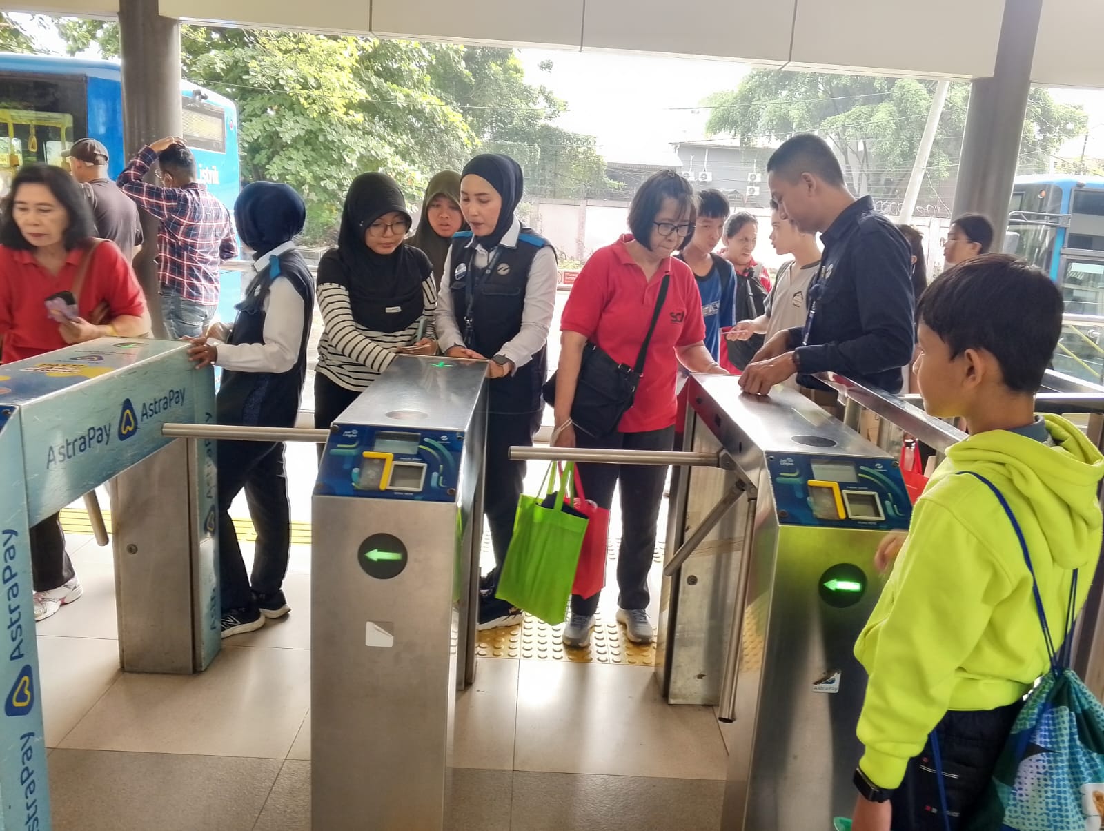 Belajar dan Mengenal Satwa di Kebun Binatang Ragunan